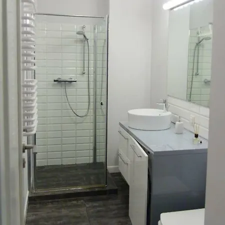 Klimatyczny Z Balkonem W Samym Centrum Wrocławia - W6 * Wrocław